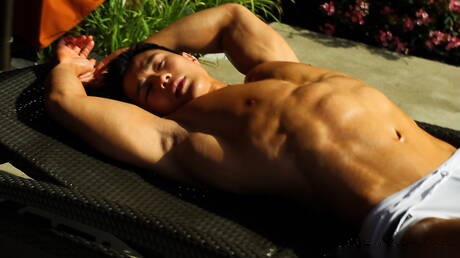 Asian bull Peter Le teasing his dick outside