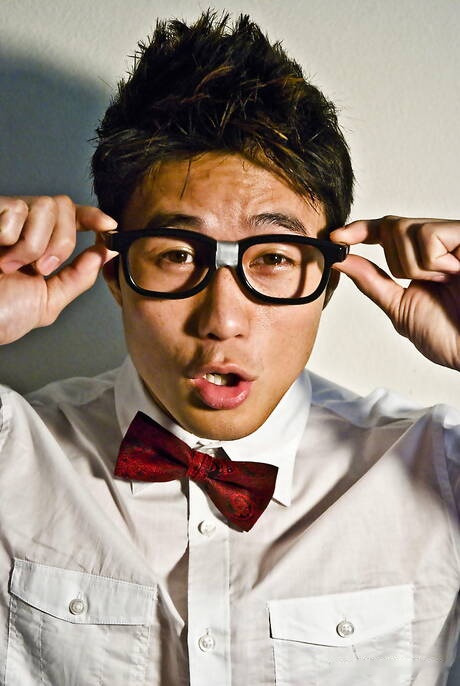 Asian strong bull Peter Le undressing and showing tight butt