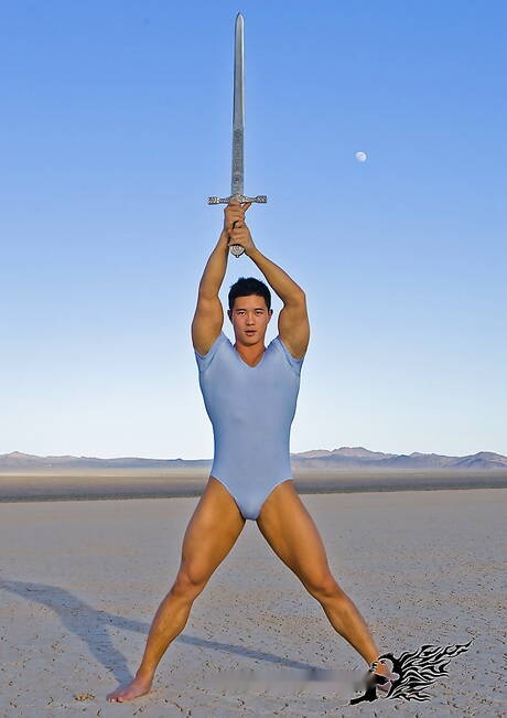 東方肌肉男Peter Le外露健碩身材