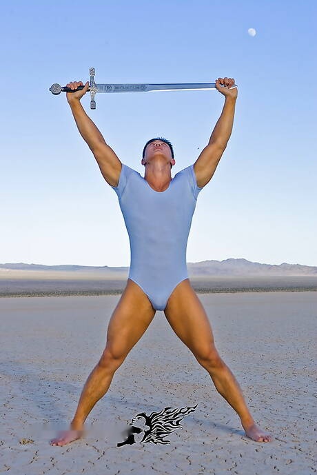 東方肌肉男Peter Le外露健碩身材