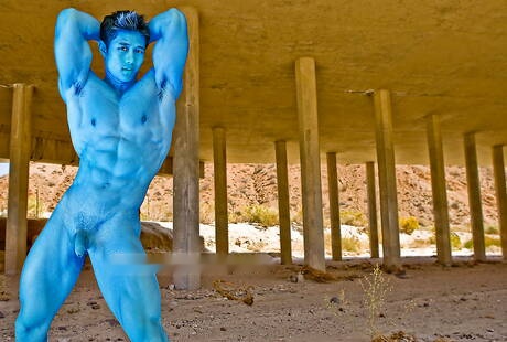 Asian bodybuilder Peter Le posing nude and showing tight ass outside