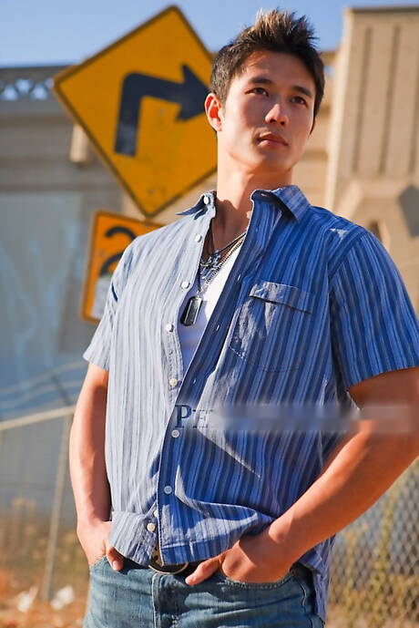 Asian strong bull Peter Le take off his clothes outside