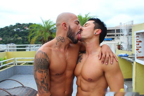 Beefy Petrick Garcia and oriental muscular Travis Yukarin fuck ass after blowjob outside