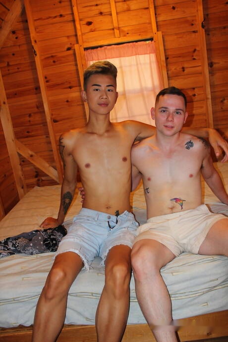 Peter Fever: Nice american boys pretty boy Nolan Knox and superstud Danny Wilcoxx have a good anal sex outside