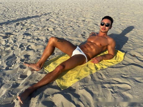 Peter Fever: Hot Eduardo Menzorra, Christian Hupper and Travis Yukarin have a hot threesome sex on the beach