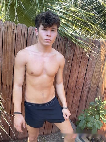 Pretty american guys young Kai Cho and pretty boy Drake Von fuck ass after blowjob at pool