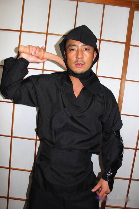 Tough guy Hiroya and beefcake Ramu have a hot sex