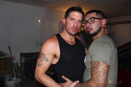 Two american guys otter Ty Roderick and muscular Jon Darra fuck ass after sucking cock outside