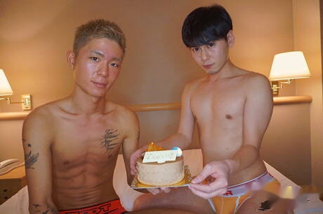 Piękny chłopak Kouya i piękny chłopak Fuji mają gorącą scenę