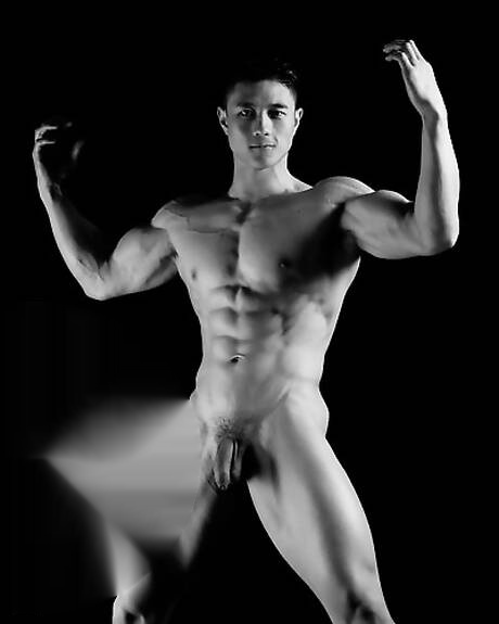 Oriental strong bull Peter Le posing naked and showing tight ass