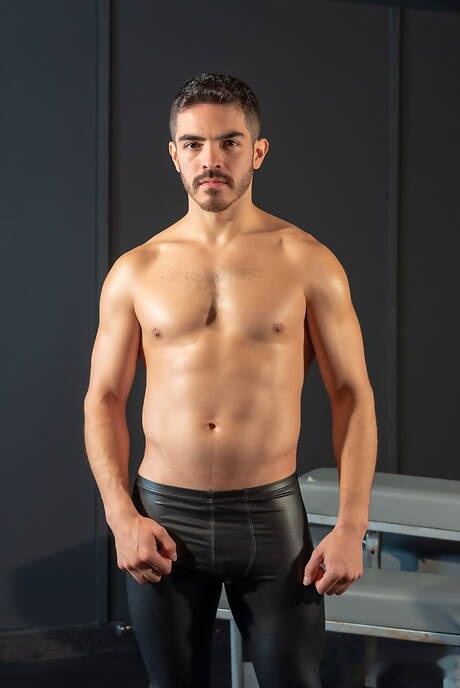 American stars husky guy Ian Greene and husky guy Cazden Hunter shows a perfect body