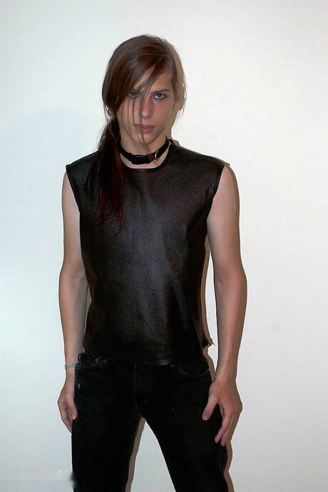 Young Randy Cimmaron shows a beautiful body outside