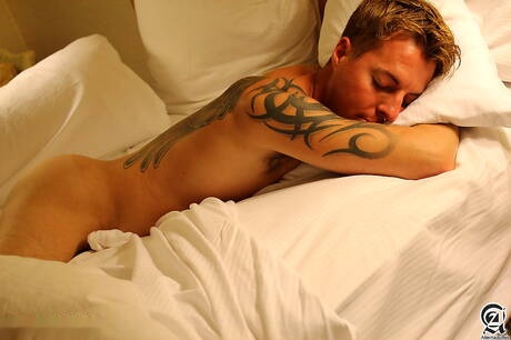 Beefcake Ryler Jackson wanking