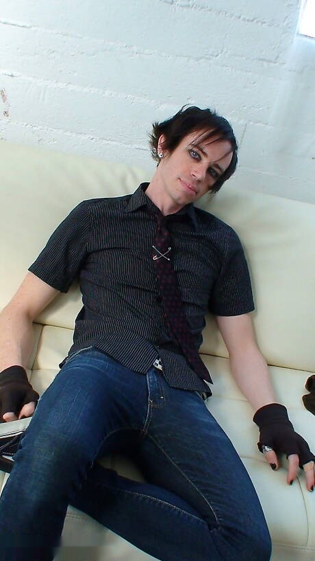 Alterna Dudes: Beautiful boy Alex and pretty boy Keith Evans have a good oral sex