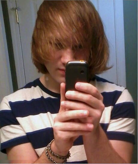 Le dur à cuire Jelly se branle la bite