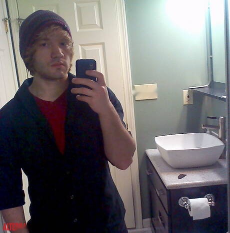 Le dur à cuire Jelly se branle la bite