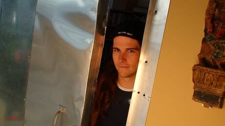 Alterna Dudes: El cachas Spencer Kayne y el bien formado Matteo se burlan de la polla