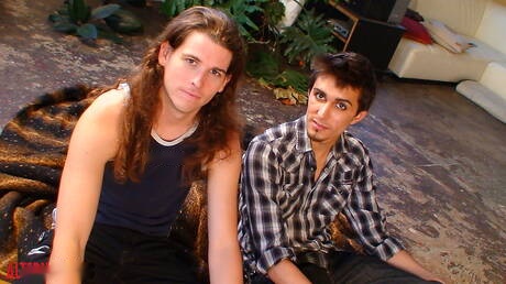 Il giovane Spencer Kayne e il twink Skyler in una scena di pompino