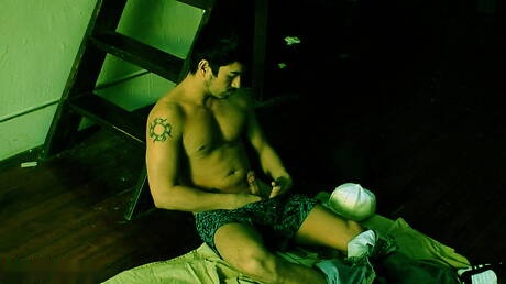 Der harte Kerl Rusty und der Superhengst Daniel haben guten Oralsex