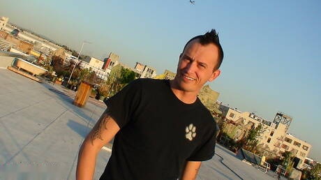 American beefcake Jake Ryans and stud Derrick Paul have a good sex outdoor