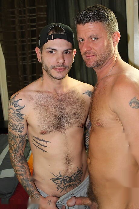 Alterna Dudes: Famous americans, hunky guy Tristan Mathews and hunky guy Christian Matthews in dick sucking scene