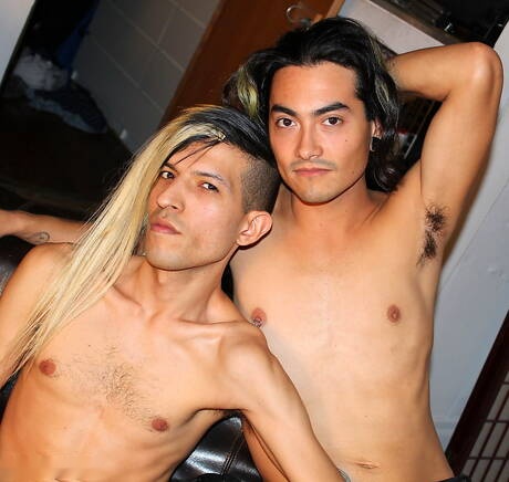 Il giovane Saint Dillon e il bel ragazzo Ramses si fanno una sega