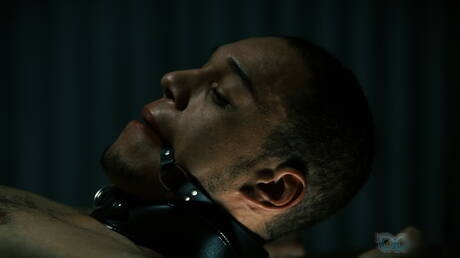 Strongman Odin Strokes and american hunk Brian Bonds likes to be humiliated