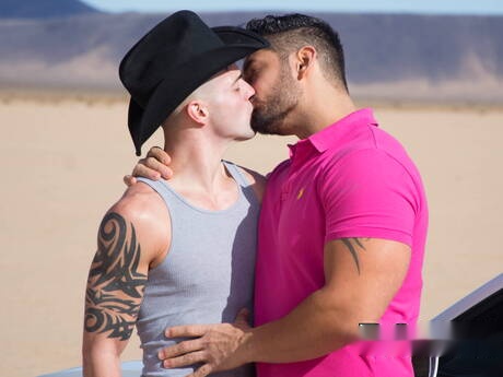 American muscular Casey Everett fuck ass after sucking outdoor