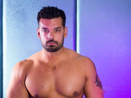 Cubaanse stier Marcus Ruhl en knappe kerel Dominic in hete anale seks