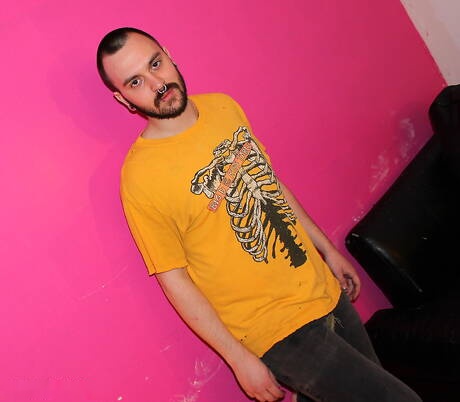 Alterna Dudes: Il forzuto Borris Kumkhov e il muscoloso Nestor Wyott si godono un bel sesso orale