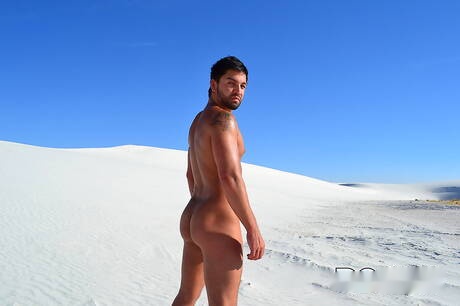 American superstud Dominic Pacifico get naked and showing his ass outdoor