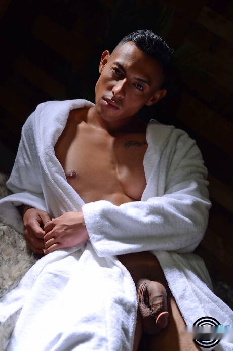 SpunkU: Latino hunky guy Carter James playing with dick