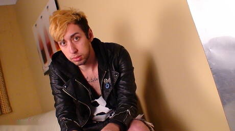 Hunk Darby mostra un corpo bellissimo