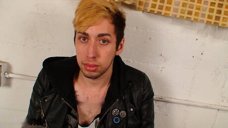 Hunk Darby mostra un corpo bellissimo