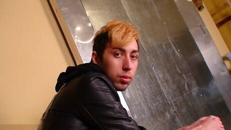 Hunk Darby mostra un corpo bellissimo