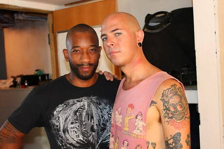 Muscular Lorne Rox and strongman Kamrun in hot interracial ass bang