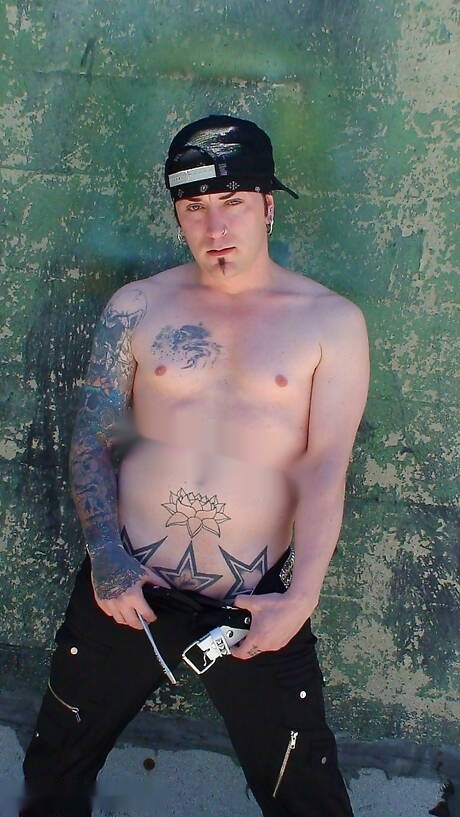 Il super stallone Christian Vaughn si masturba all