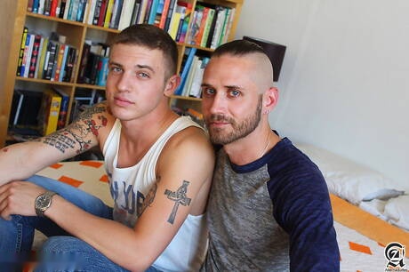 Alterna Dudes: Muscular Mat Tahari and american muscular James Ryder in cock sucking scene