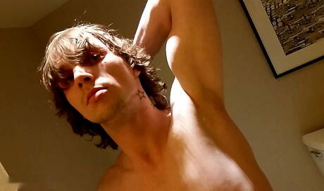 スーパースタッドニコのオナニー