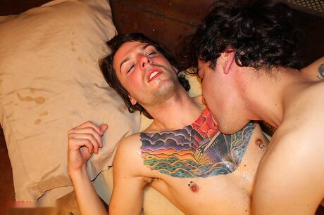 大力士羅布·本森和超級帥哥克里斯托普激情肛交