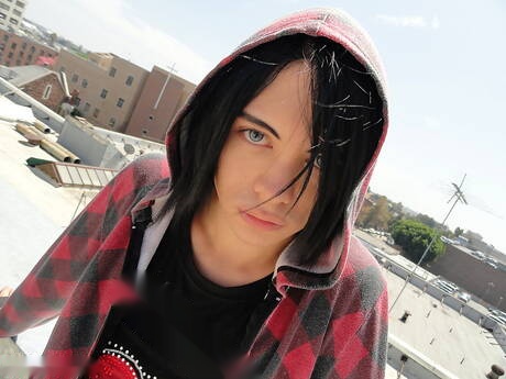 Hunky guy Lance Blass and american young Roxy Red fuck ass after blowjob outdoor