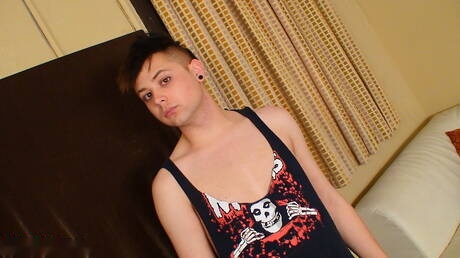 Il muscoloso Dustin e il muscoloso americano Jake Ryans fanno sesso anale