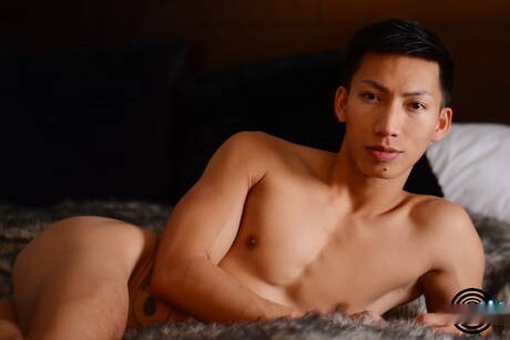 SpunkU: Beefy David Ace and strongman Jaycee fuck after dick sucking