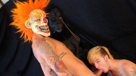 Gli amici sexy Dustin, Austin Mitchell e Stagg si sono scopati a vicenda