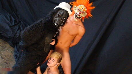 Gli amici sexy Dustin, Austin Mitchell e Stagg si sono scopati a vicenda