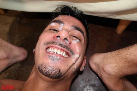 Two american dudes well-built Cesar Xes and muscular Maxx Stoner have a hot couple scene