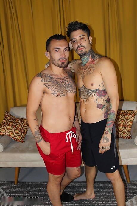 Stud Zack Mint and american muscular Matthew Grande have a good anal sex