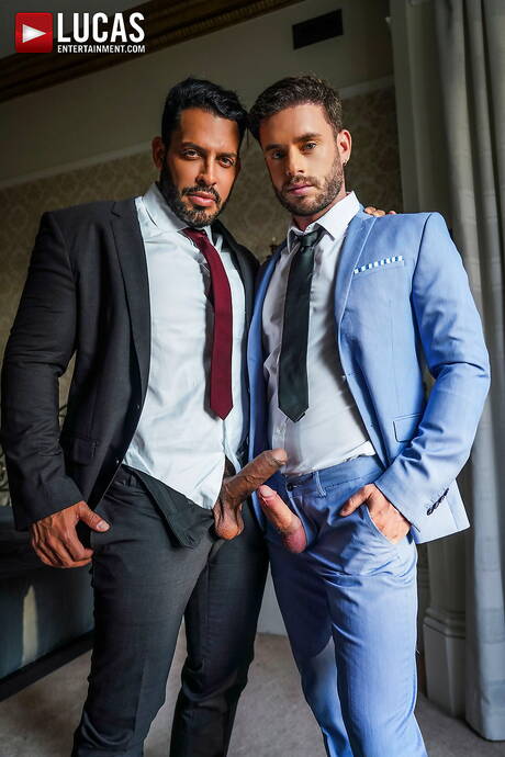 Der harte Spanier Manuel Reyes und der kräftige Venezolaner Viktor Rom bei heißer homosexueller Action im Freien