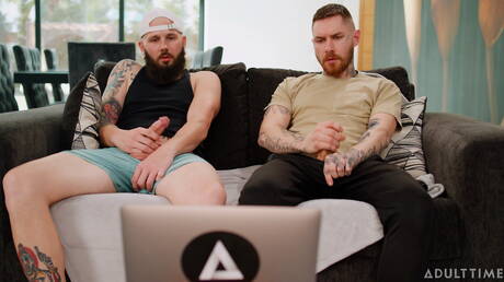 Pretty american boys young boy Zak Bishop and hunky guy Johnny Hill fuck after blowjob