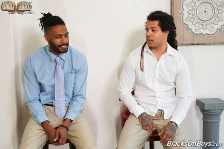 Los sexys Jacob Wolf, Floyd Johnson y Hunter Triad en sexo grupal interracial